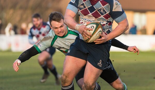 Tom Cruse signs for London Irish 